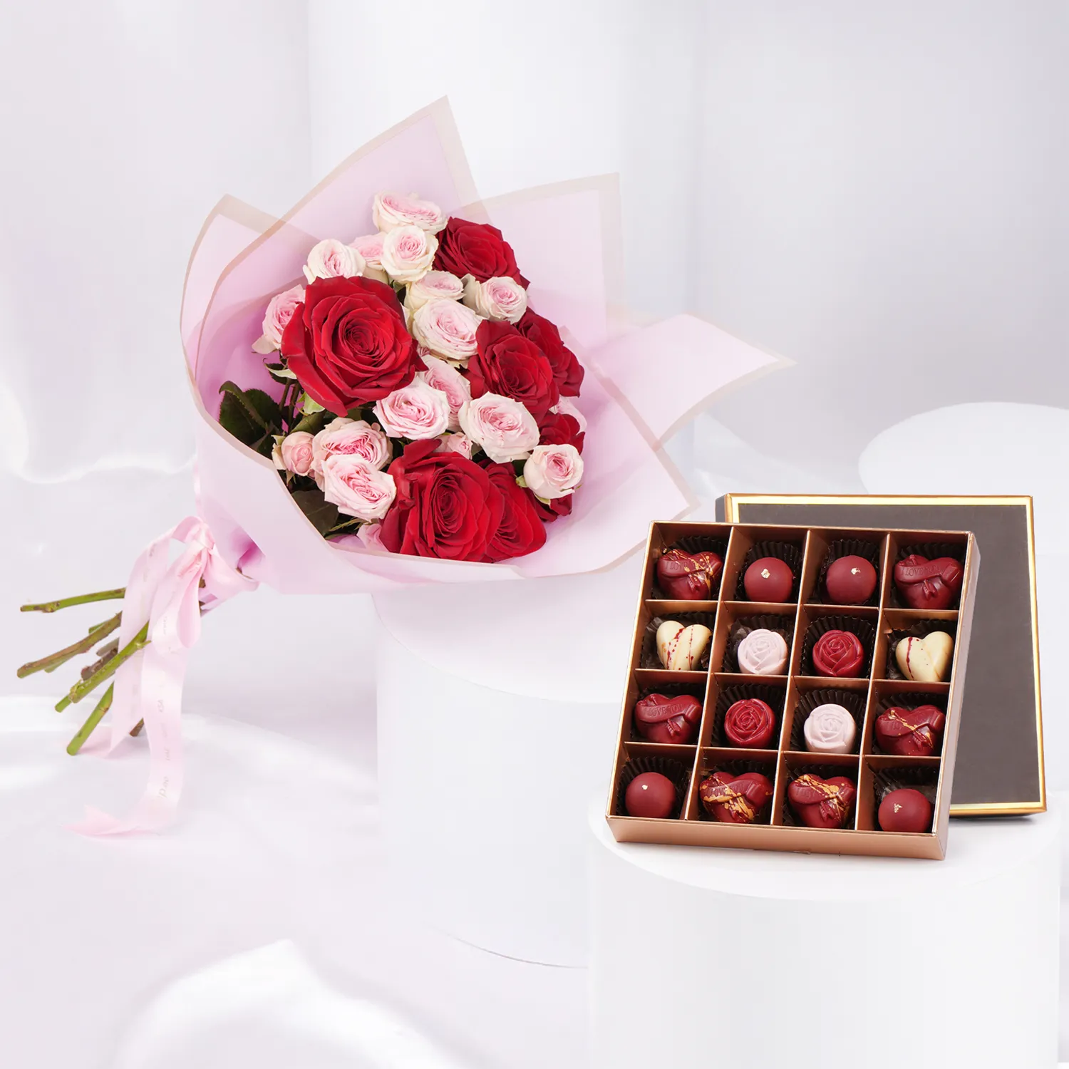 Bouquet de fleurs avec chocolat Rabat Bouquet de fleurs avec chocolat Rabat